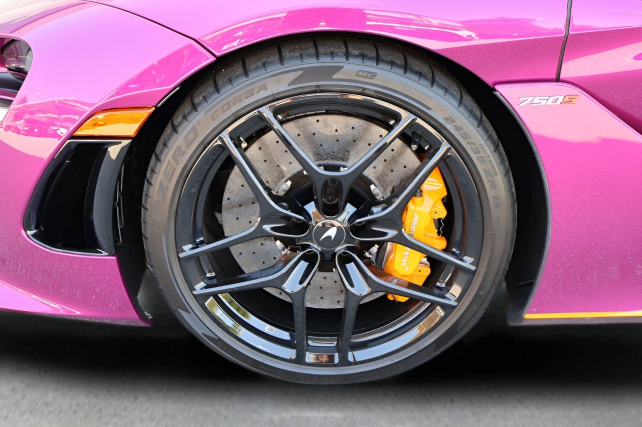 2026 McLaren 750S Base