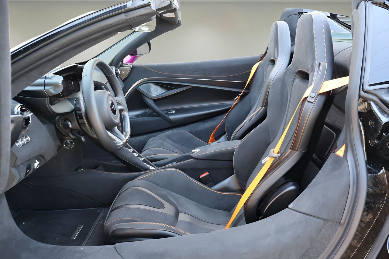 2026 McLaren 750S Base