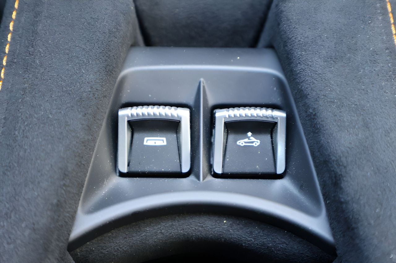 2026 McLaren 750S Base