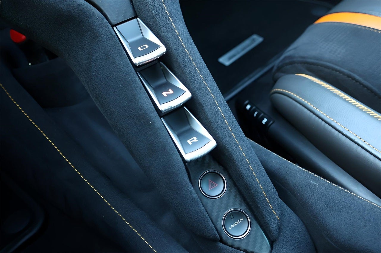 2020 McLaren 720S Base