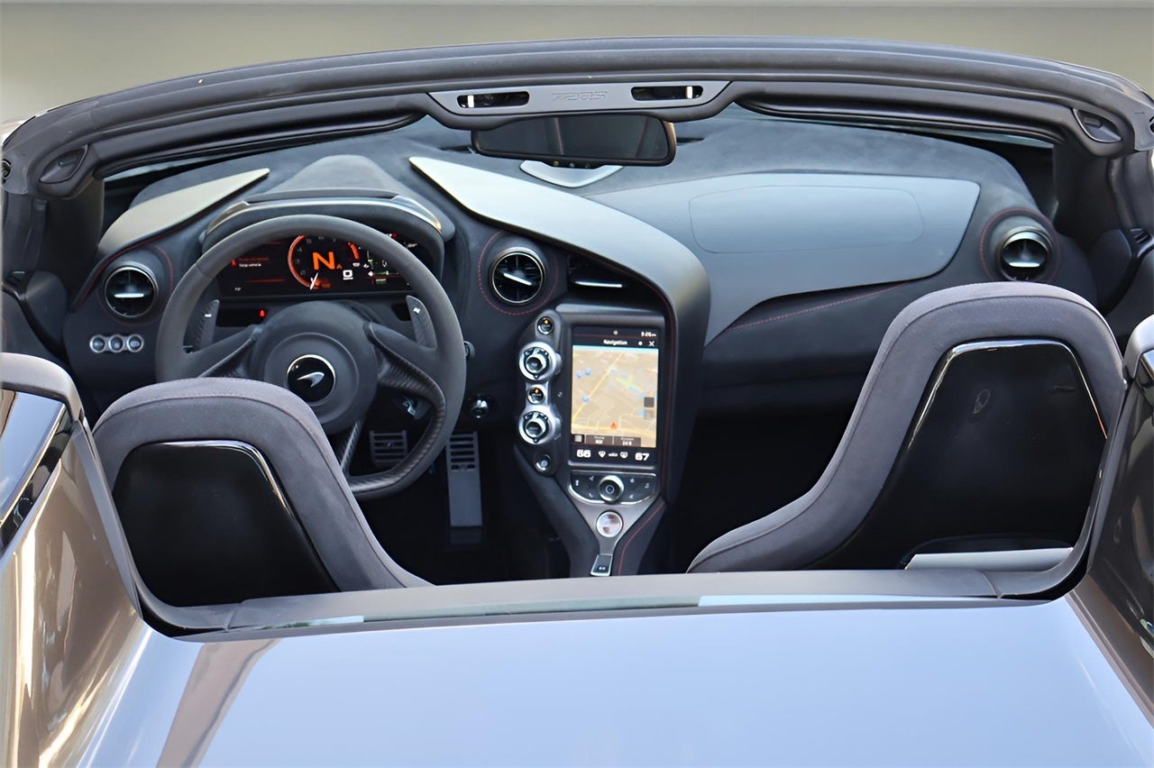 2020 McLaren 720S Base