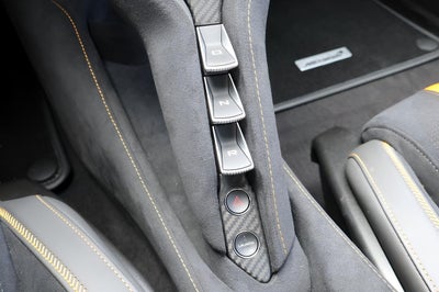 2022 McLaren 720S Base