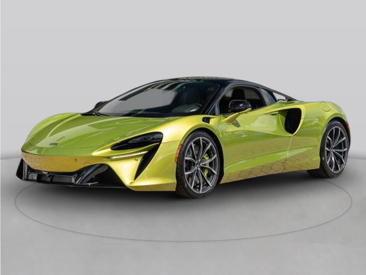 2026 McLaren Artura Base
