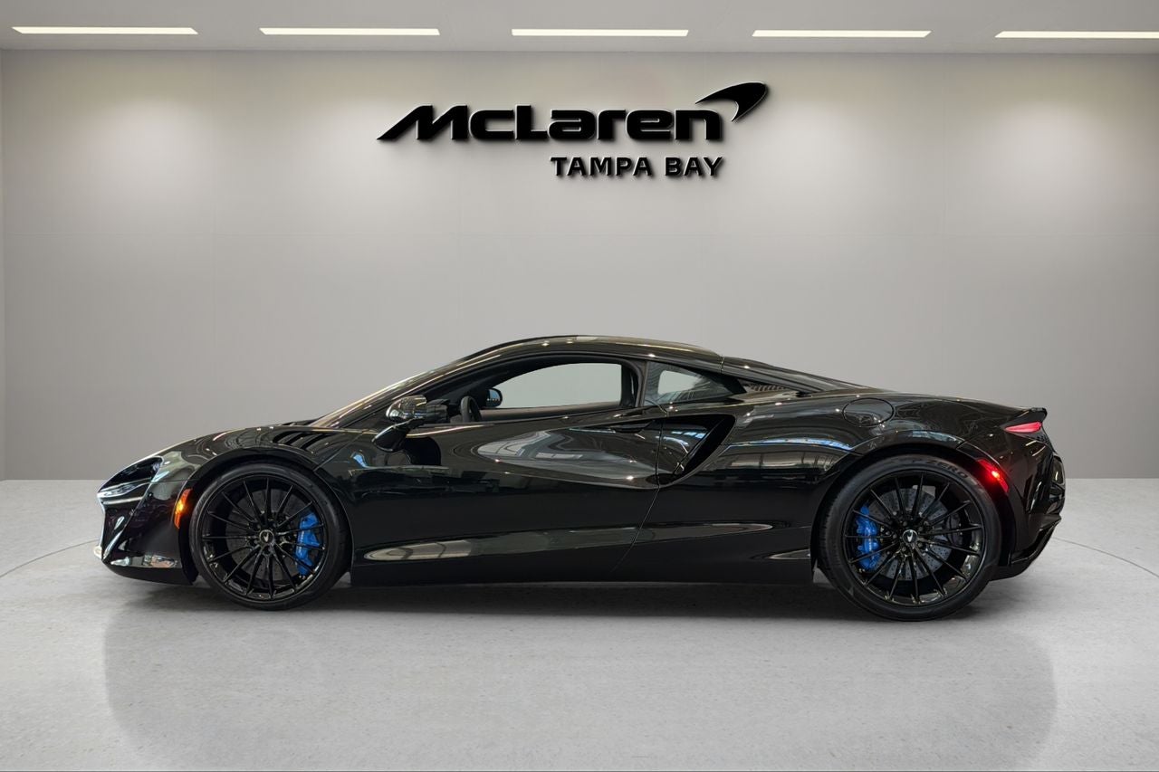 2026 McLaren Artura Base
