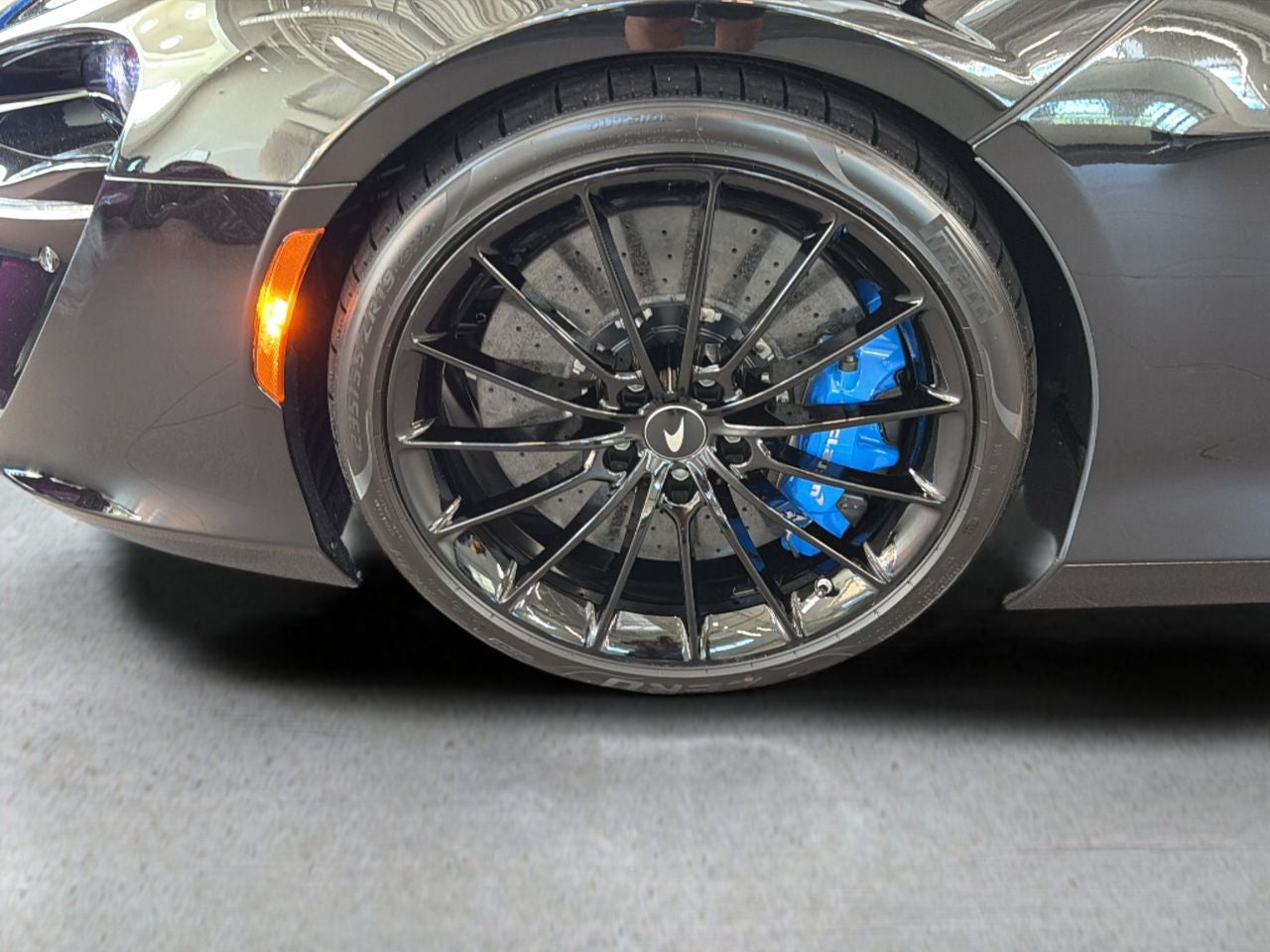 2026 McLaren Artura Base