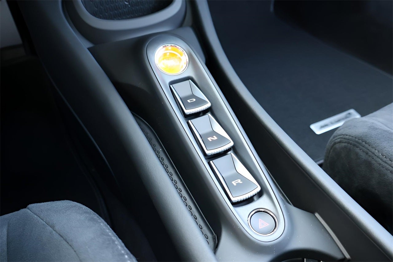 2026 McLaren Artura Base