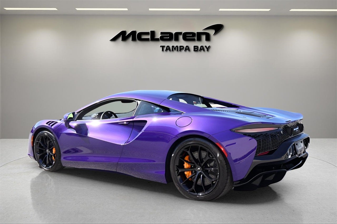 2026 McLaren Artura Base