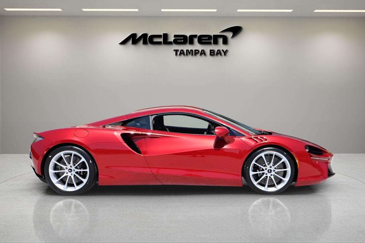 2026 McLaren Artura Base