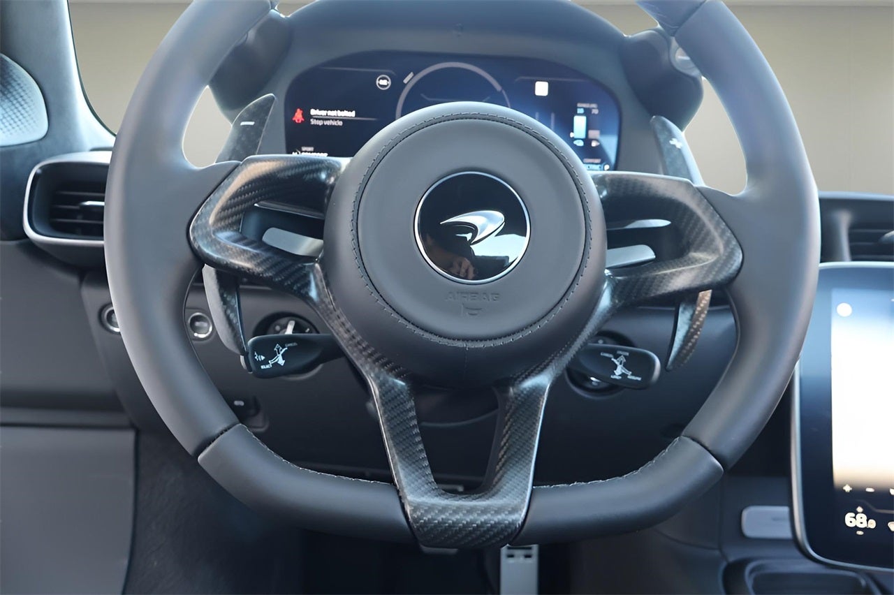 2026 McLaren Artura Base