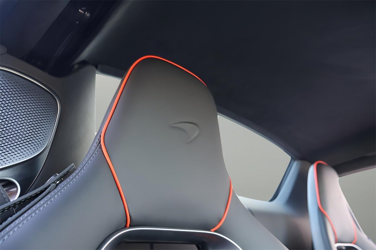 2026 McLaren Artura Base