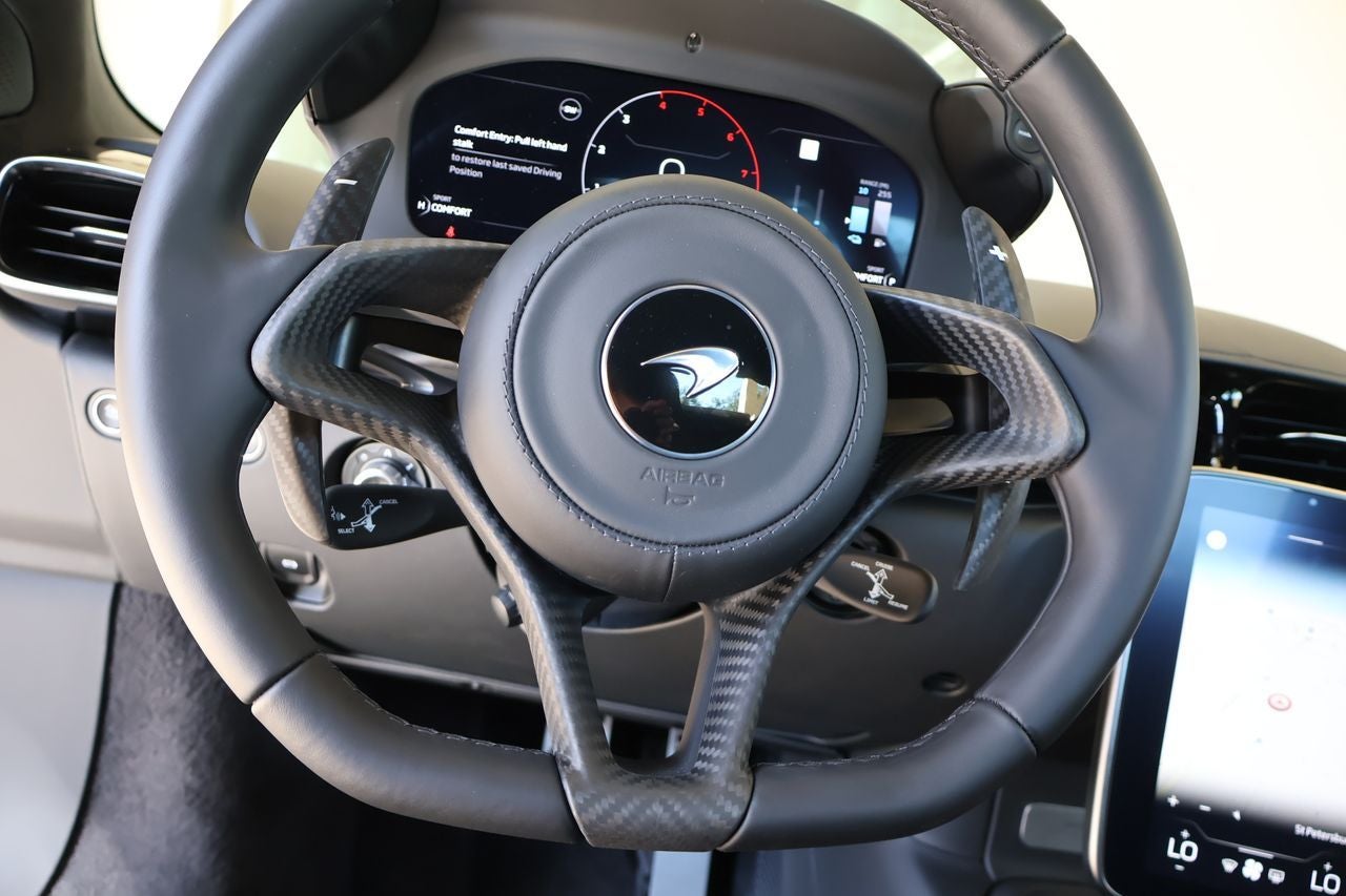 2026 McLaren Artura Base
