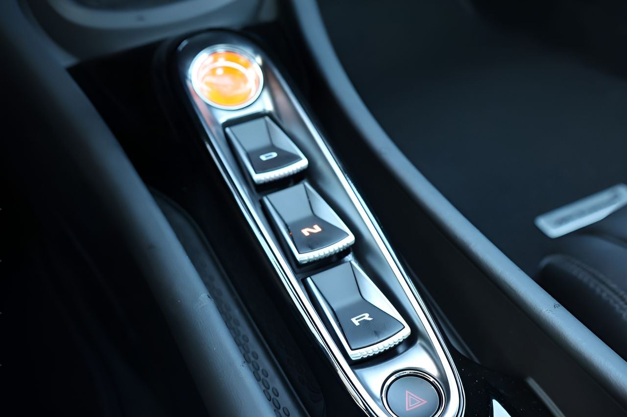 2026 McLaren Artura Base