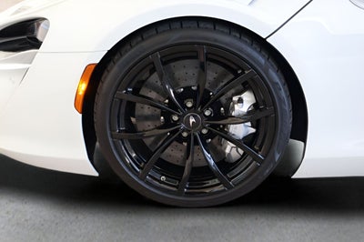 2026 McLaren Artura Base