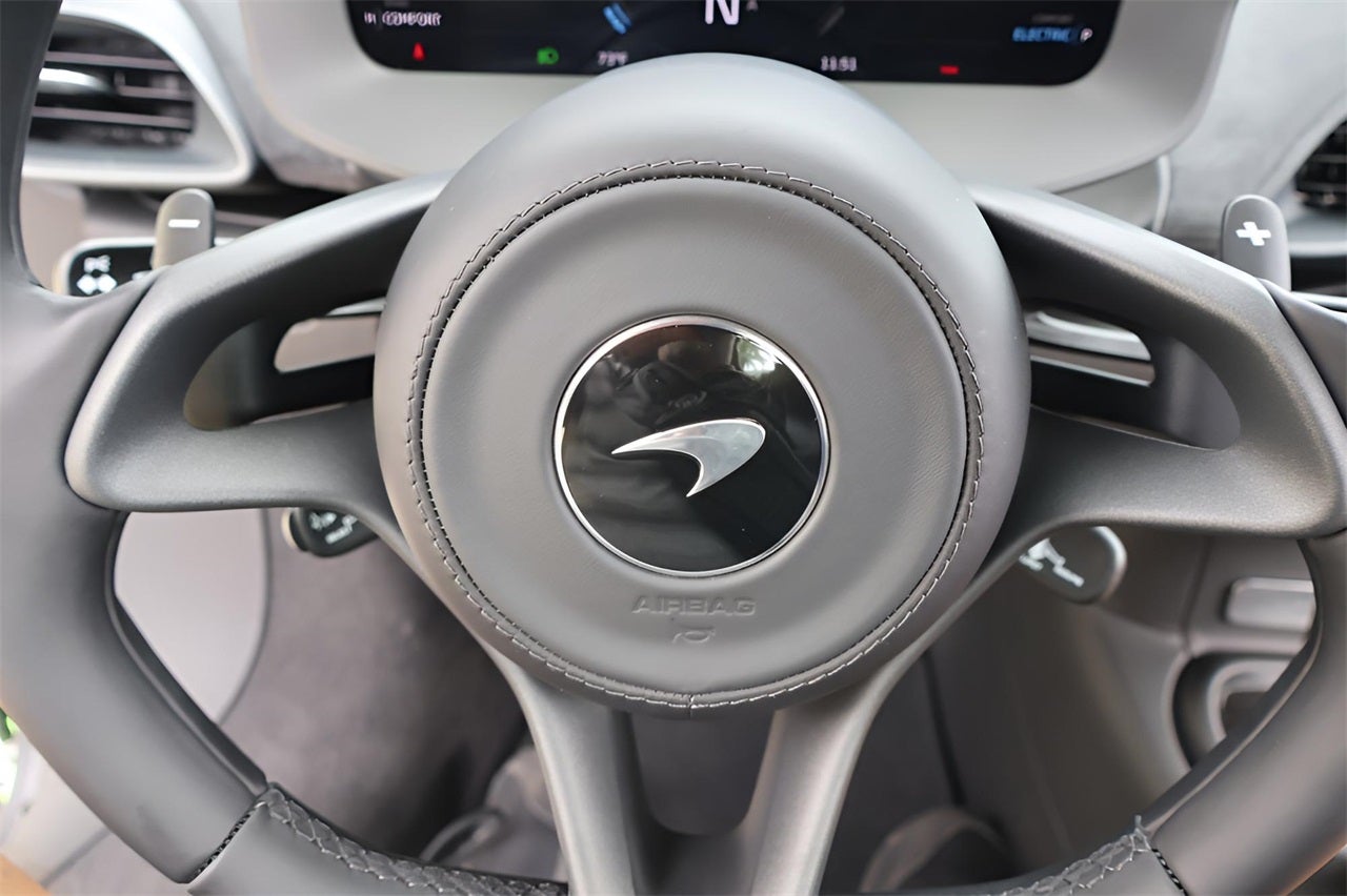 2025 McLaren Artura Base