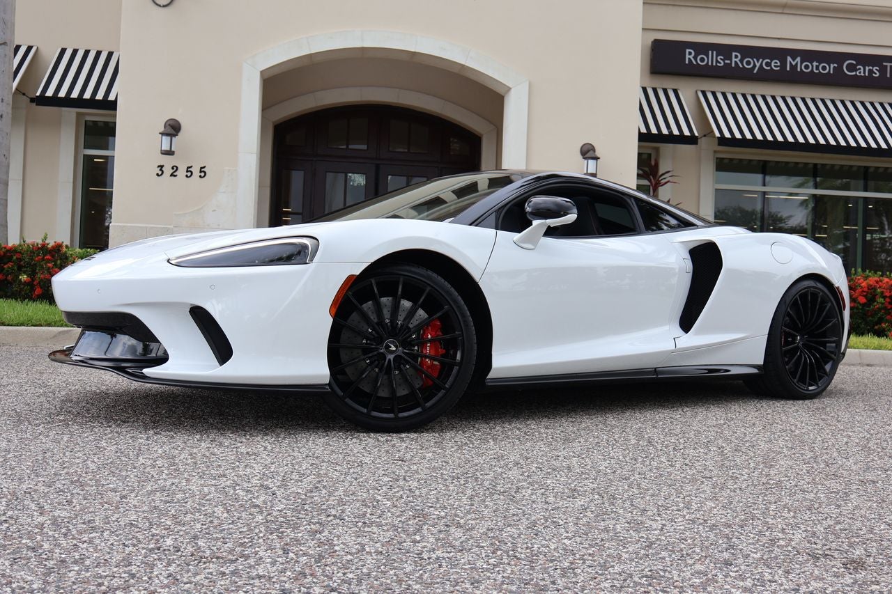 2023 McLaren GT Base