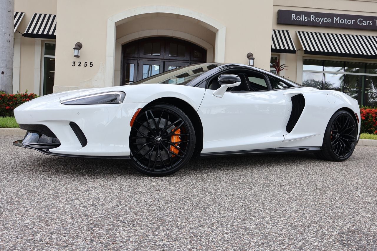 2023 McLaren GT Base