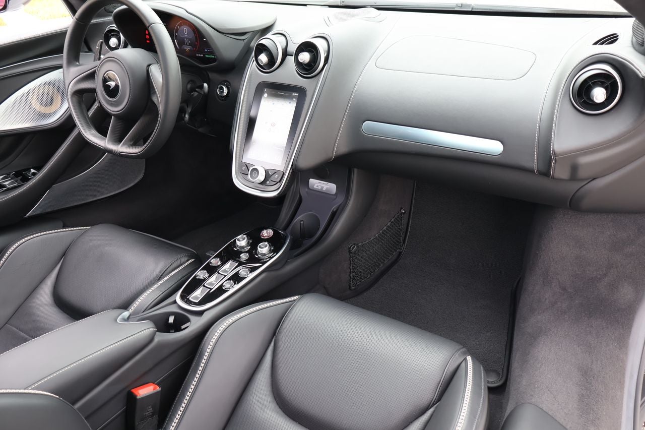 2023 McLaren GT Base