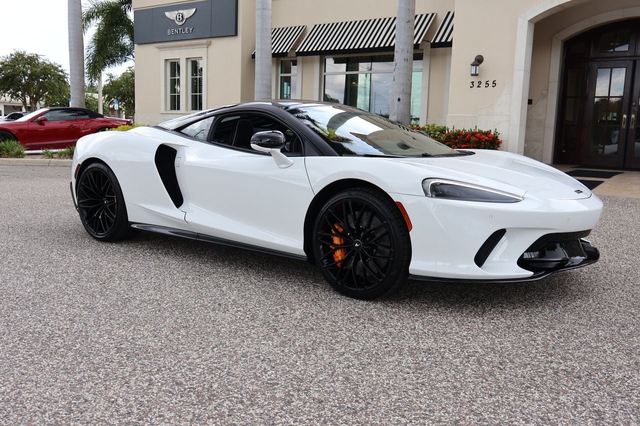 2023 McLaren GT Base