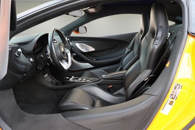 2022 McLaren GT Base