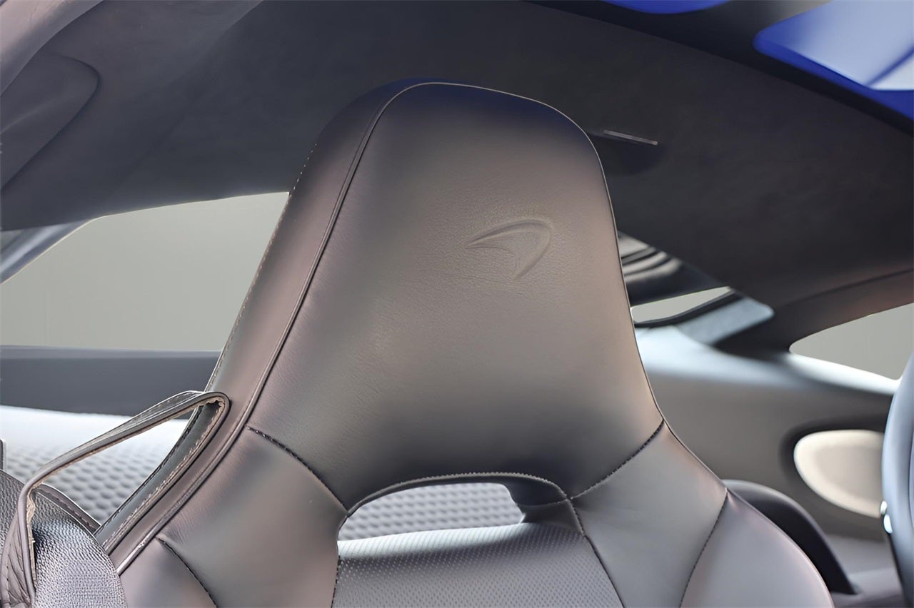 2022 McLaren GT Base