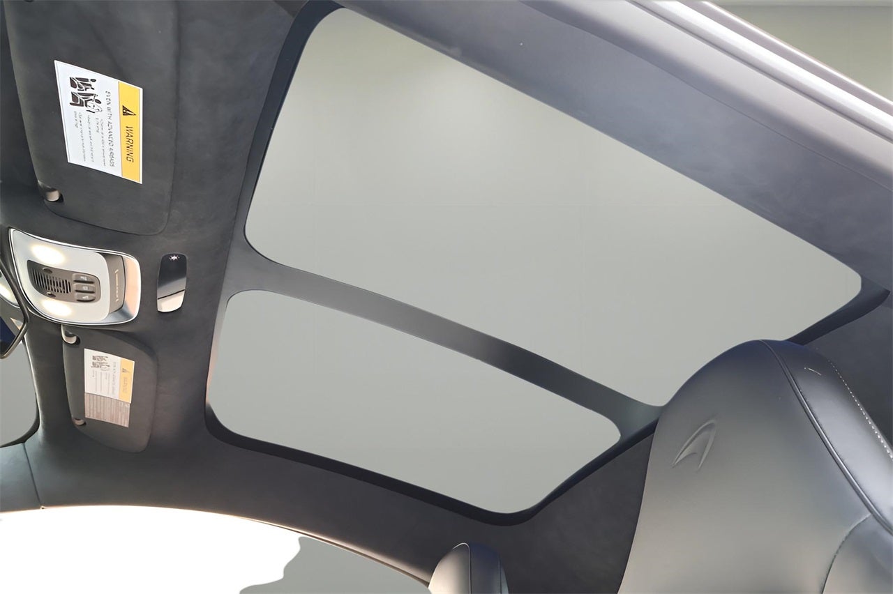 2022 McLaren GT Base