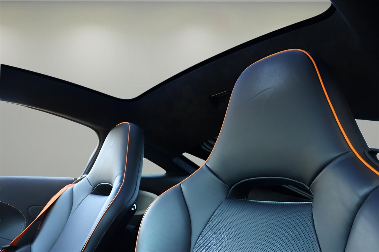 2023 McLaren GT Base