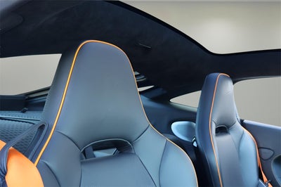 2023 McLaren GT Base