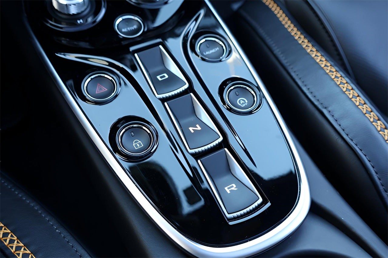 2023 McLaren GT Base