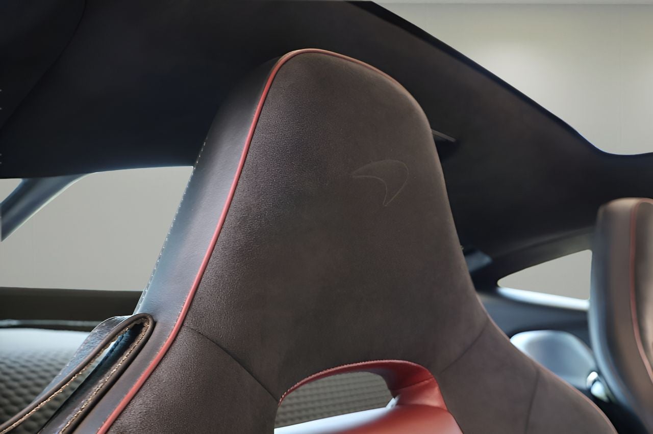 2023 McLaren GT Base