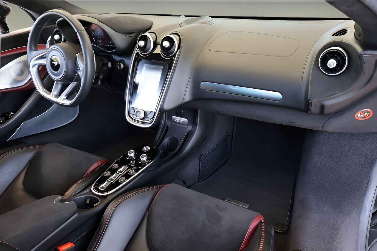 2023 McLaren GT Base