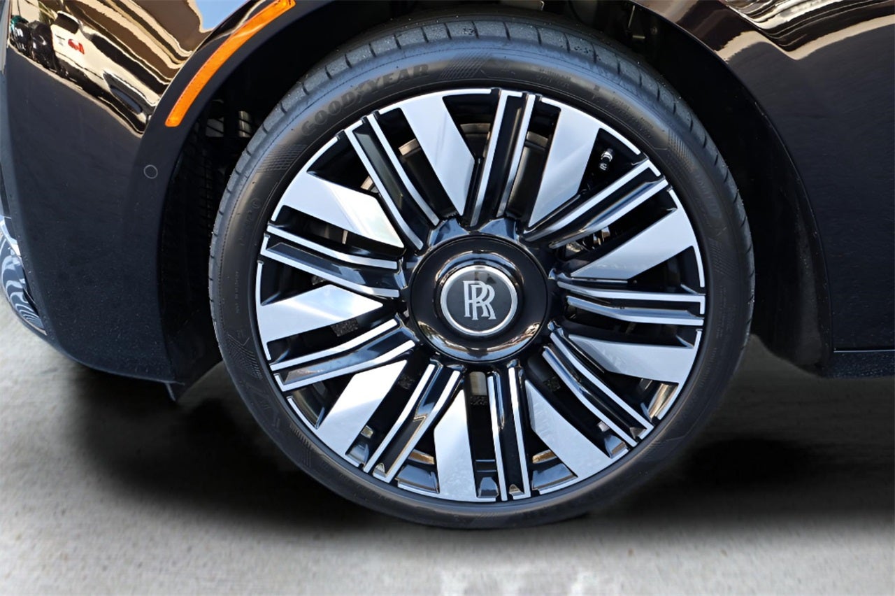 2025 Rolls-Royce Ghost 