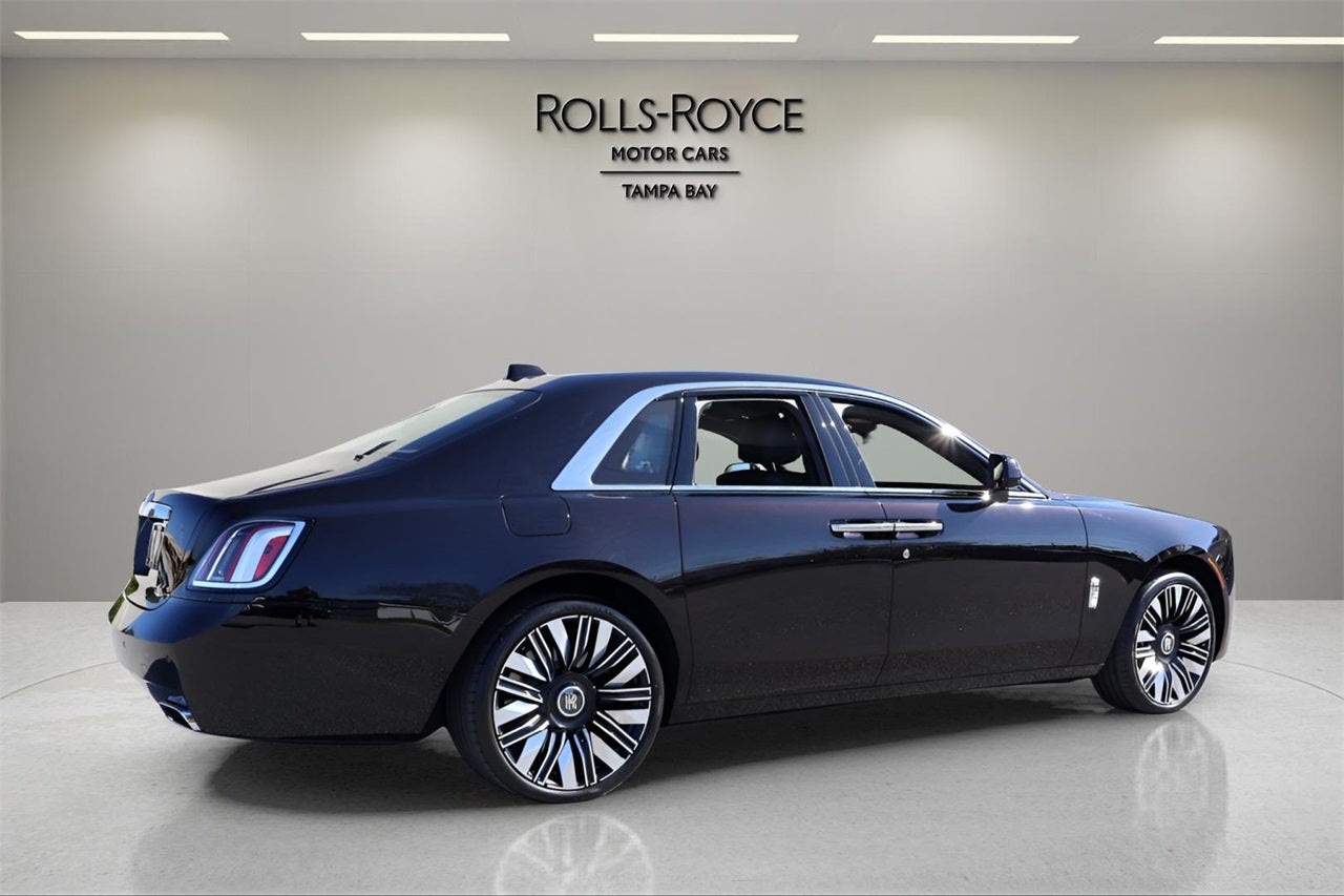 2025 Rolls-Royce Ghost 