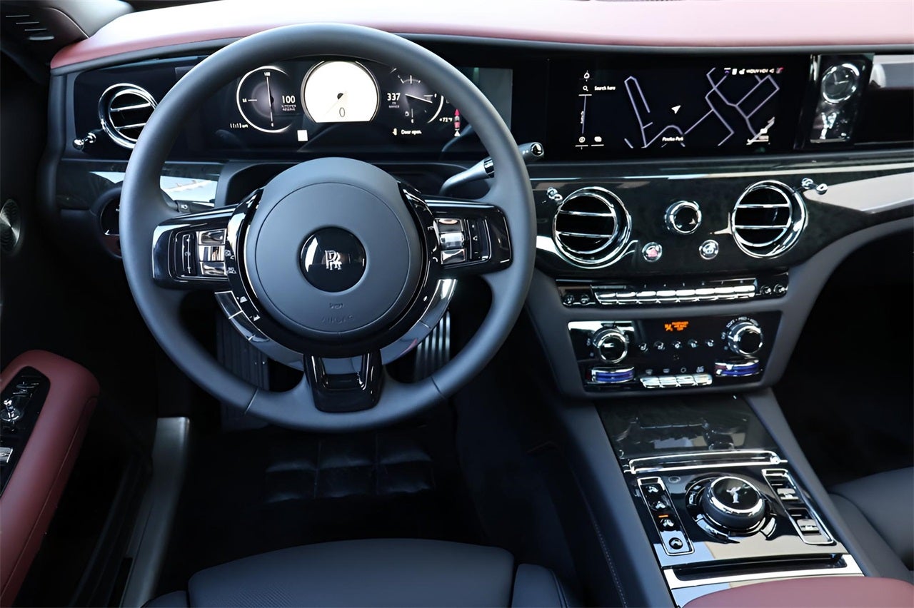 2025 Rolls-Royce Ghost 