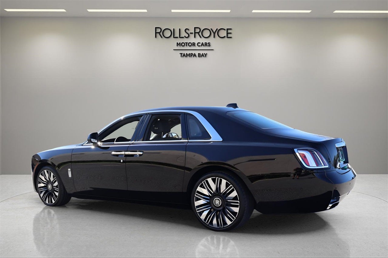 2025 Rolls-Royce Ghost 