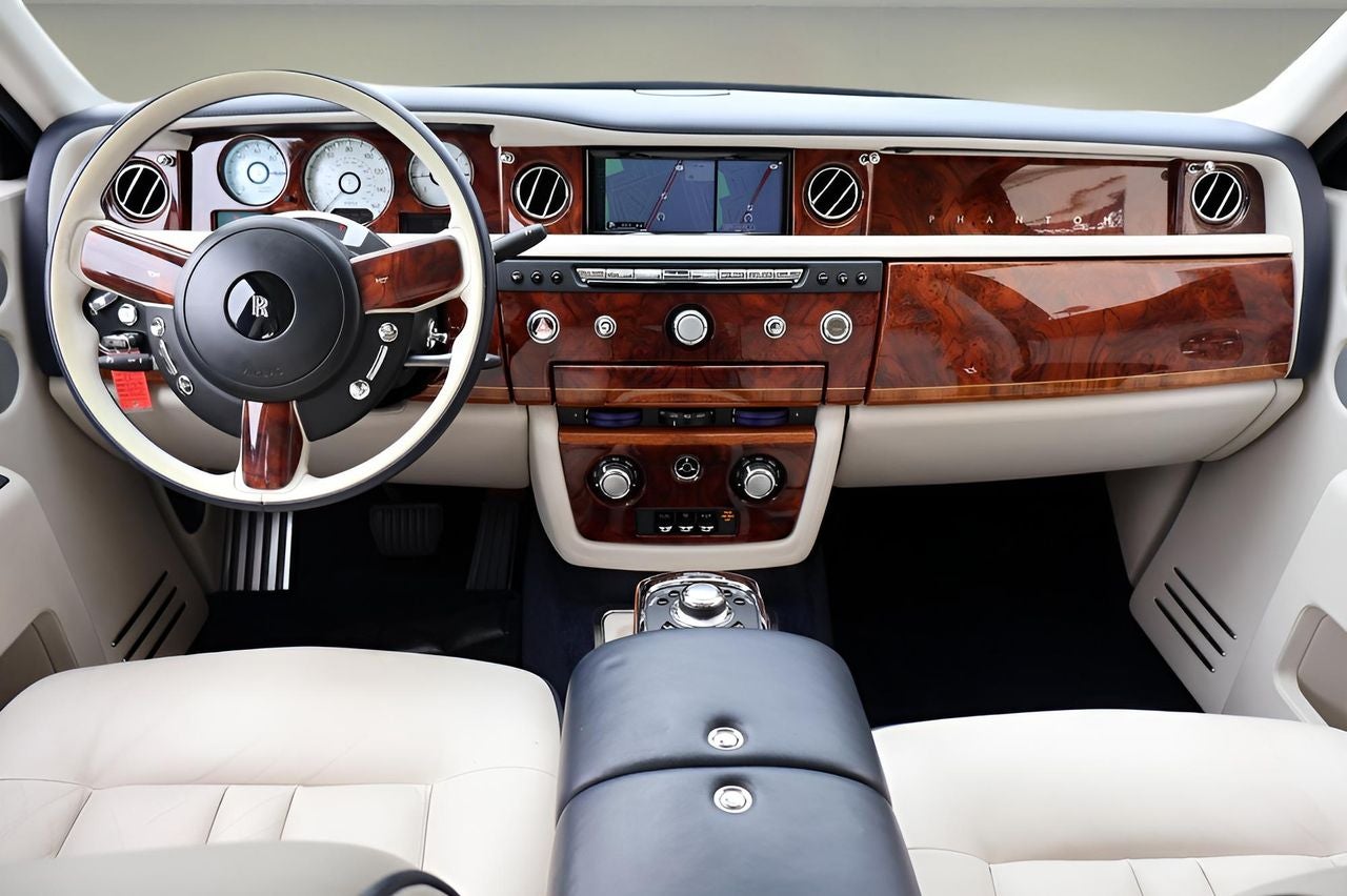 2016 Rolls-Royce Phantom 