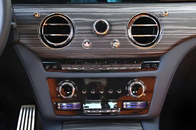 2024 Rolls-Royce Spectre 