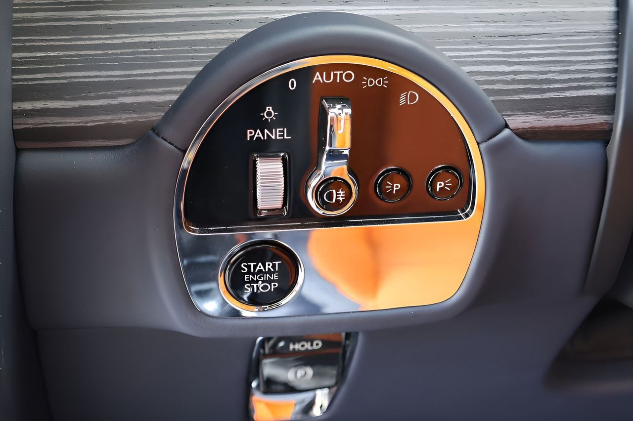 2024 Rolls-Royce Spectre 