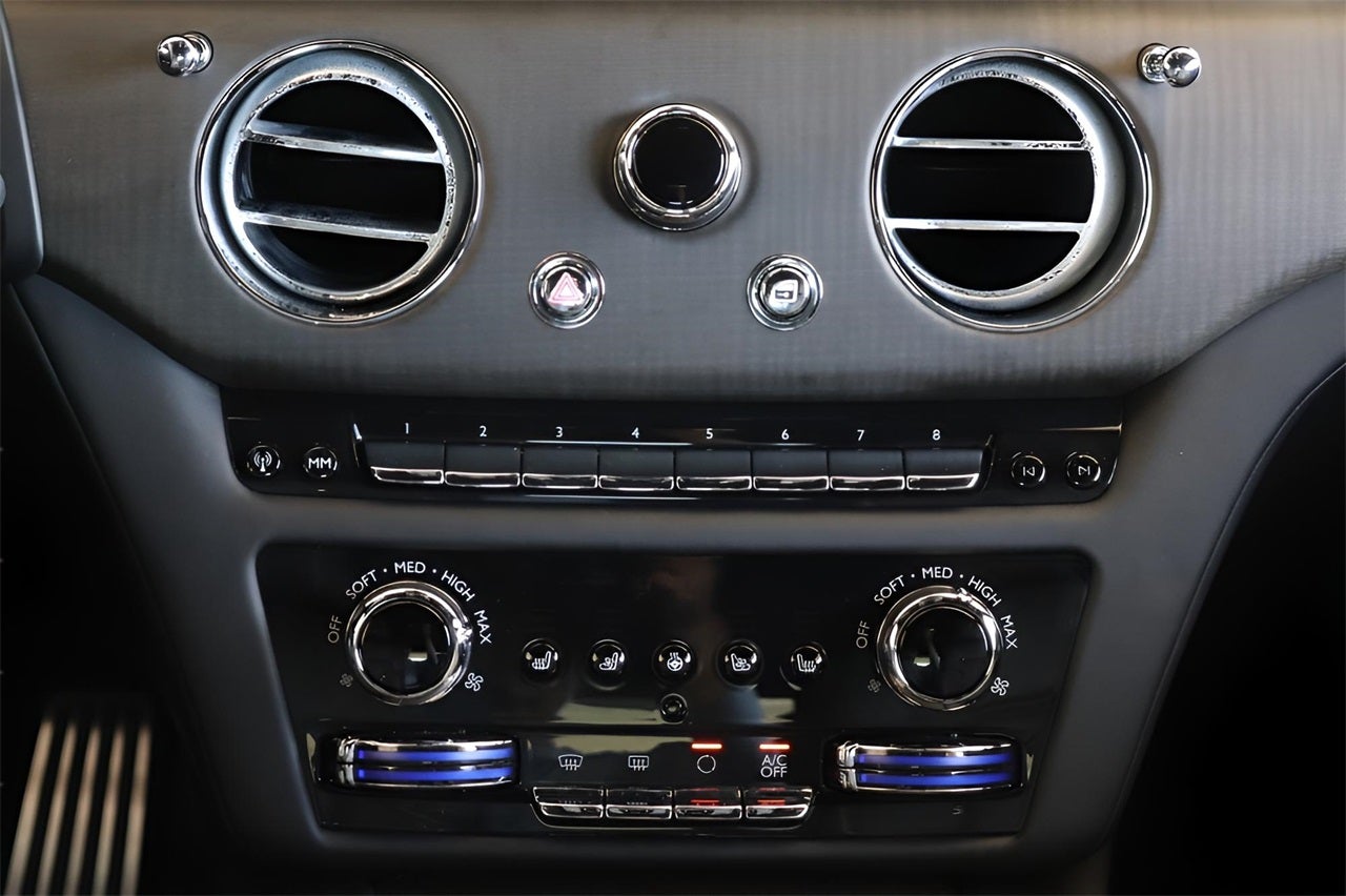 2025 Rolls-Royce Spectre 