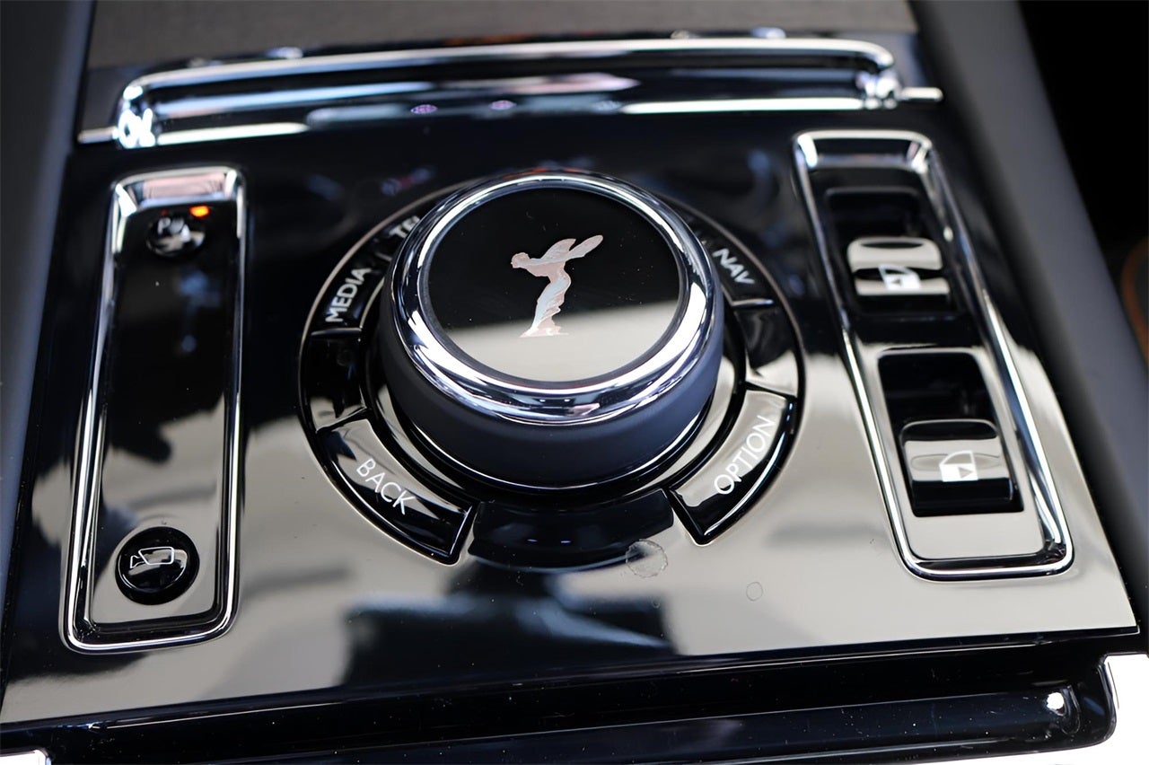 2025 Rolls-Royce Spectre 