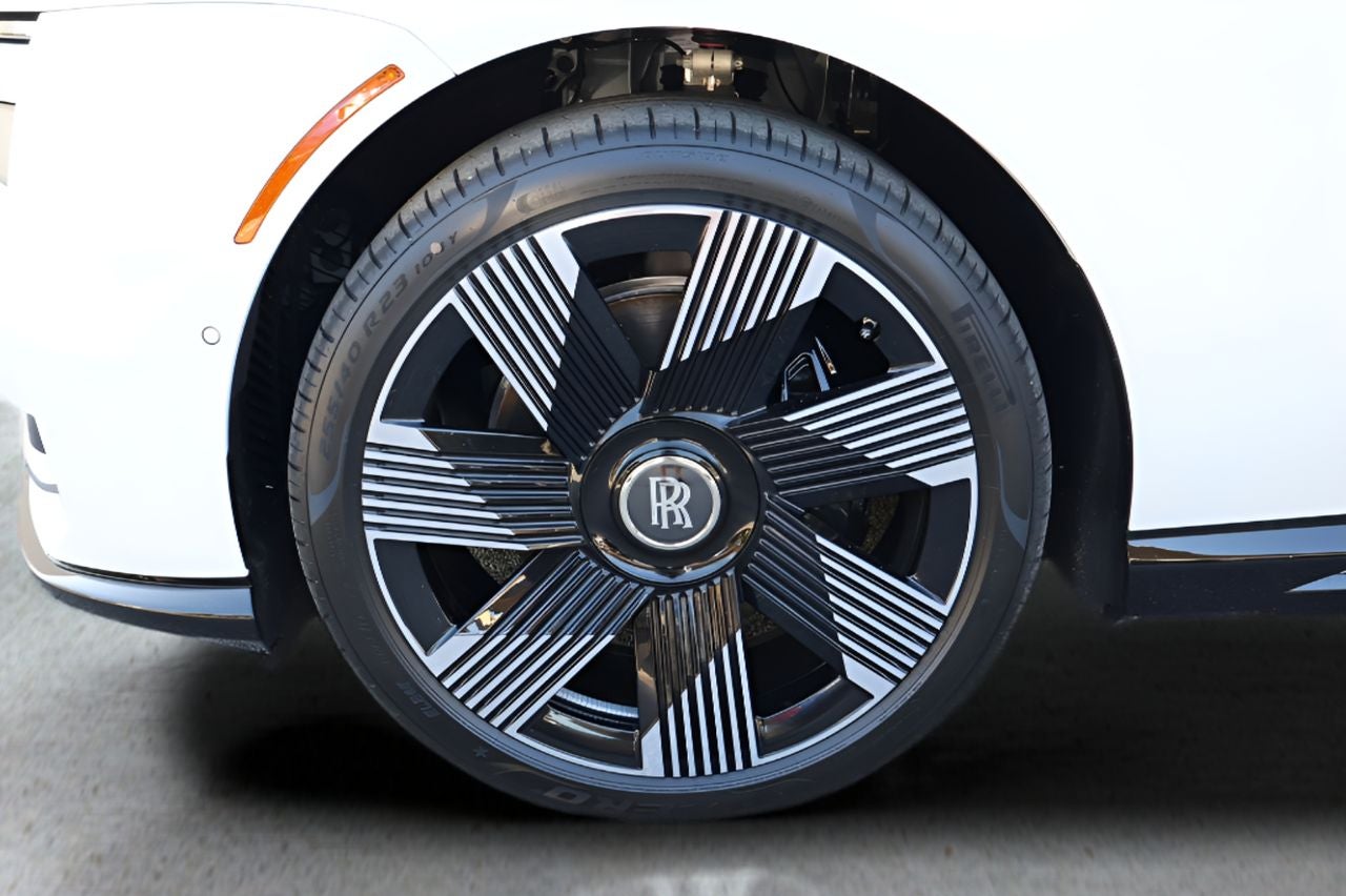 2026 Rolls-Royce Spectre 