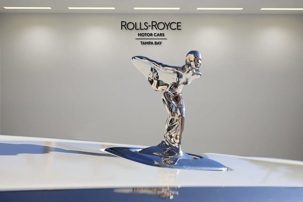 2026 Rolls-Royce Spectre 