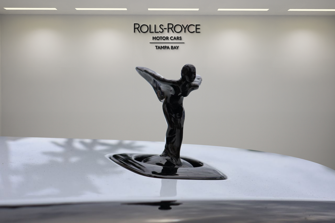 2025 Rolls-Royce Spectre 