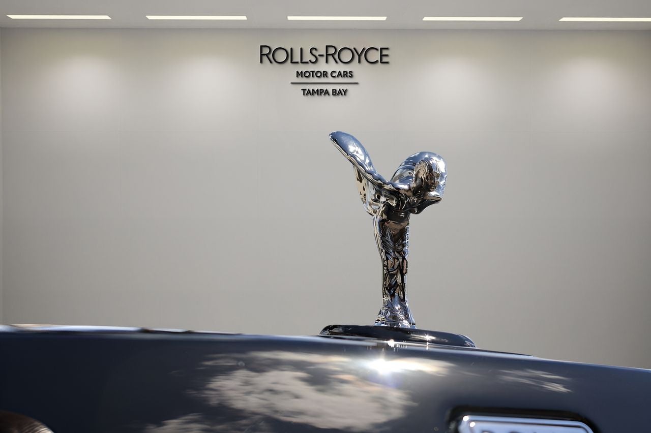 2023 Rolls-Royce Phantom Base