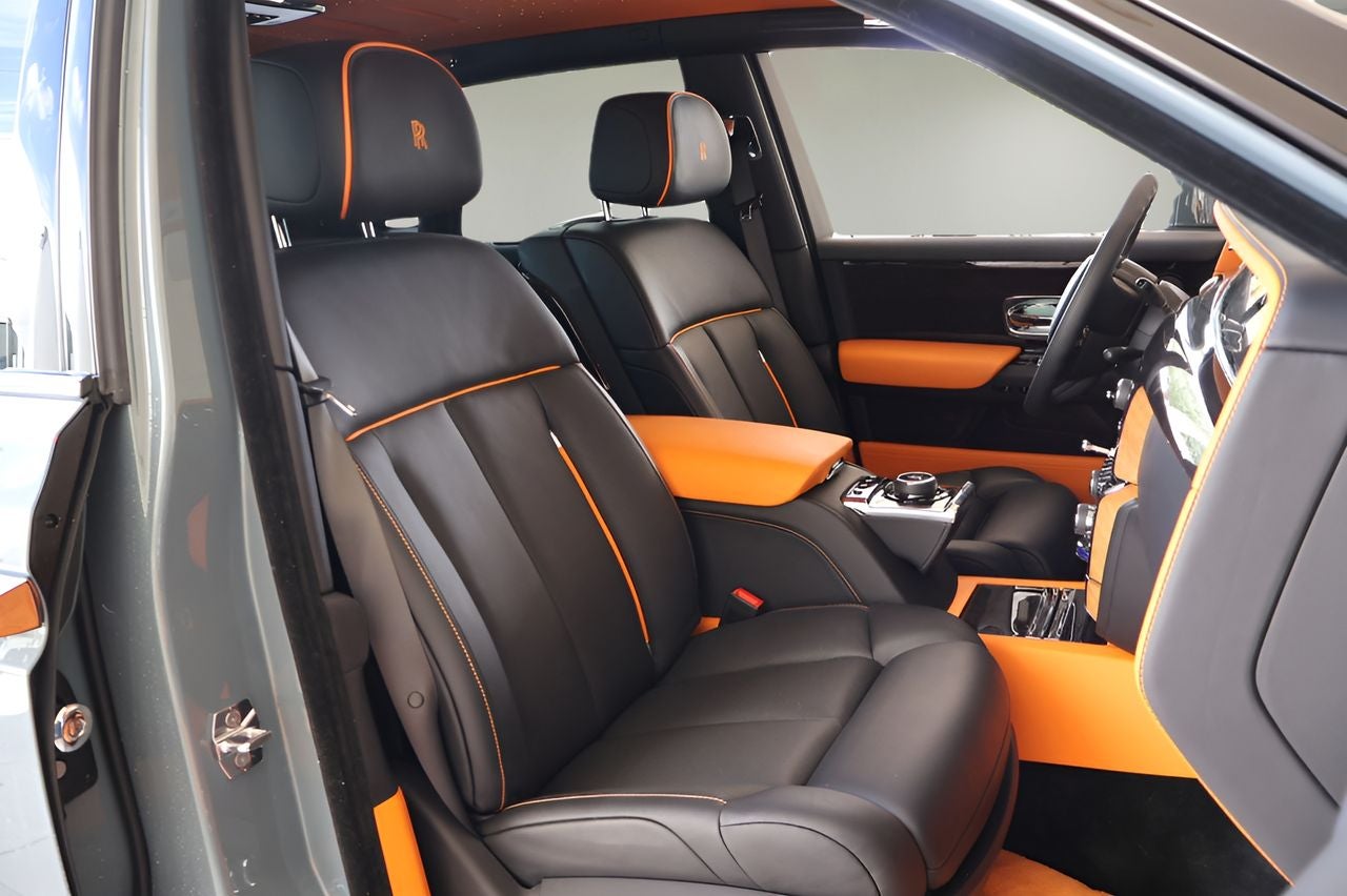 2023 Rolls-Royce Phantom Base