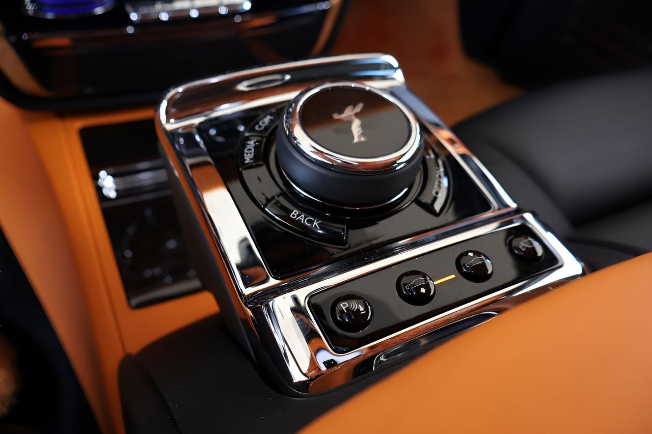 2023 Rolls-Royce Phantom Base