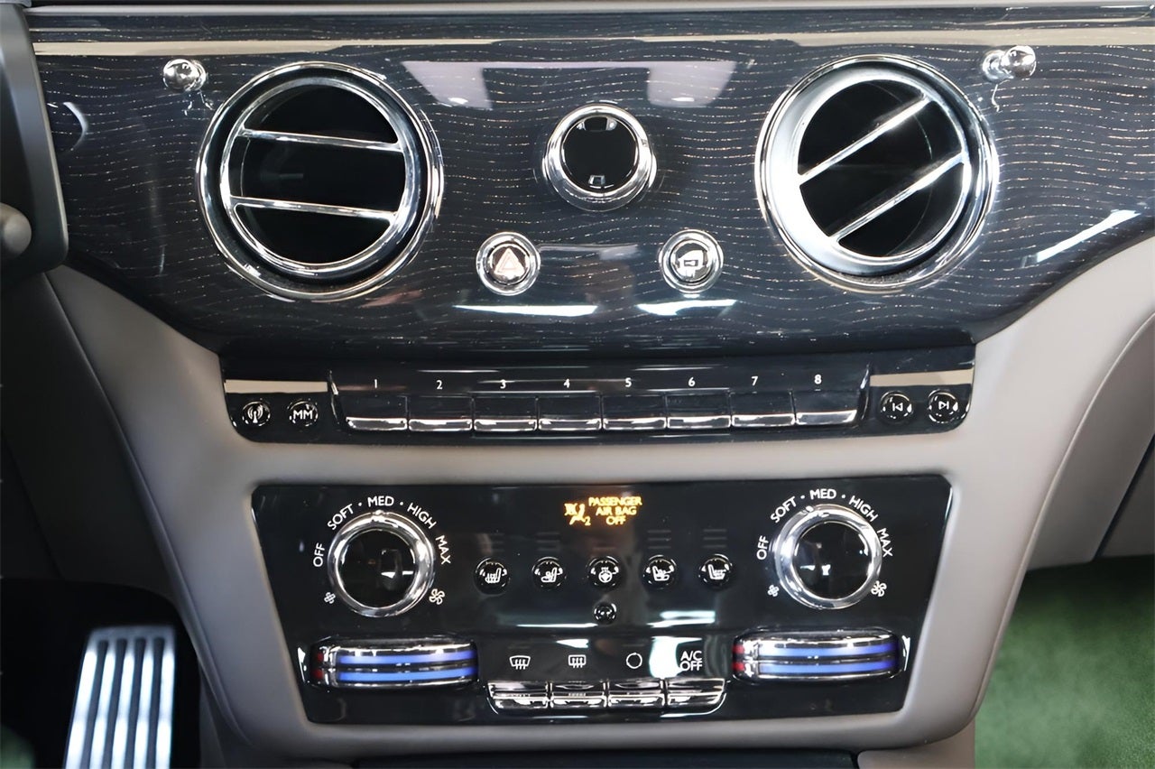 2023 Rolls-Royce Ghost 