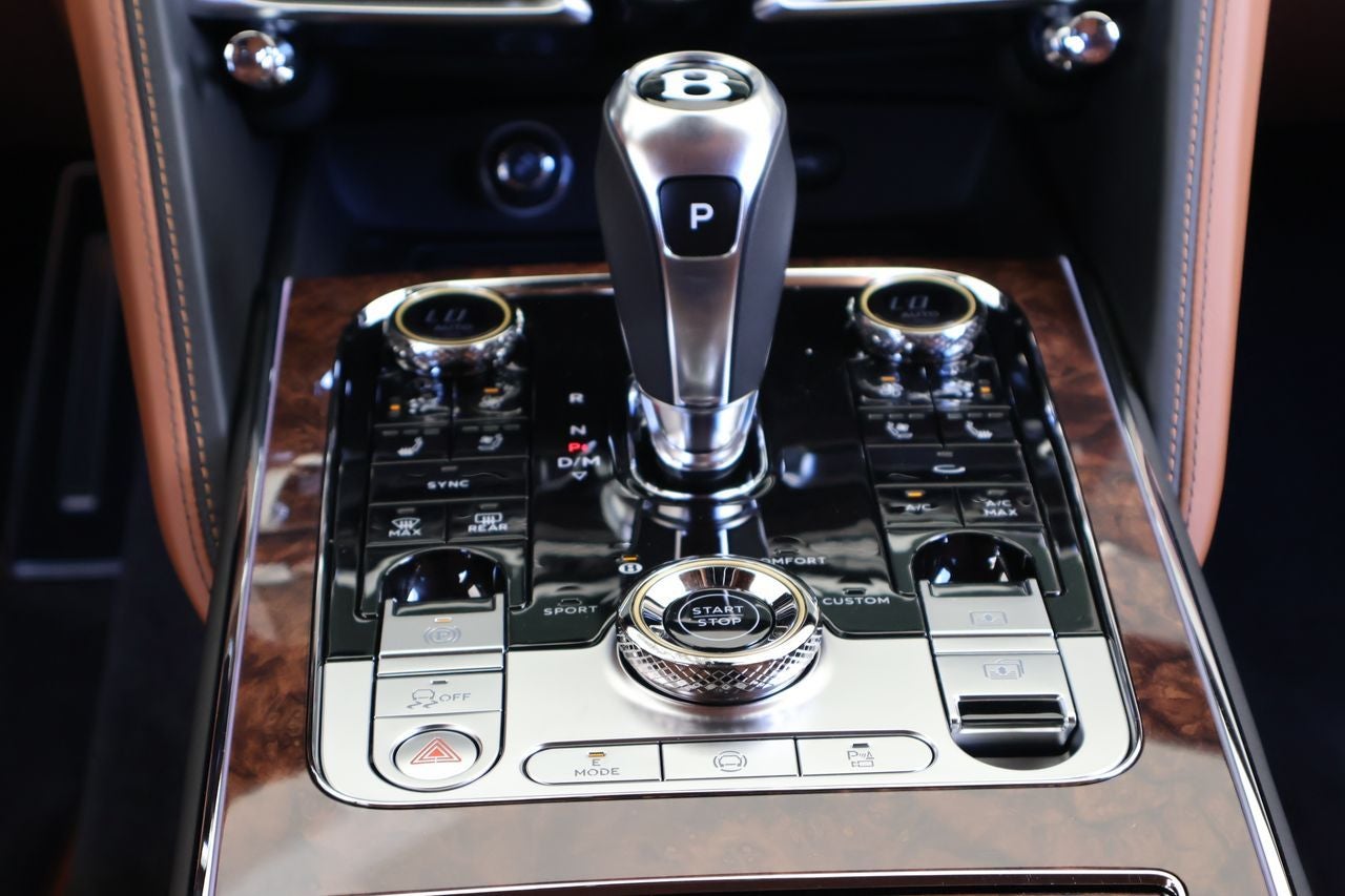 2026 Bentley Flying Spur Azure