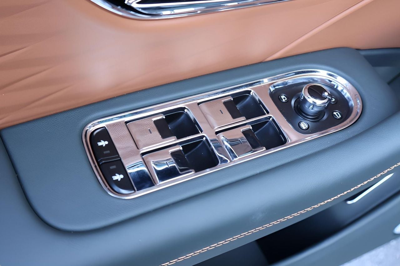 2026 Bentley Flying Spur Azure