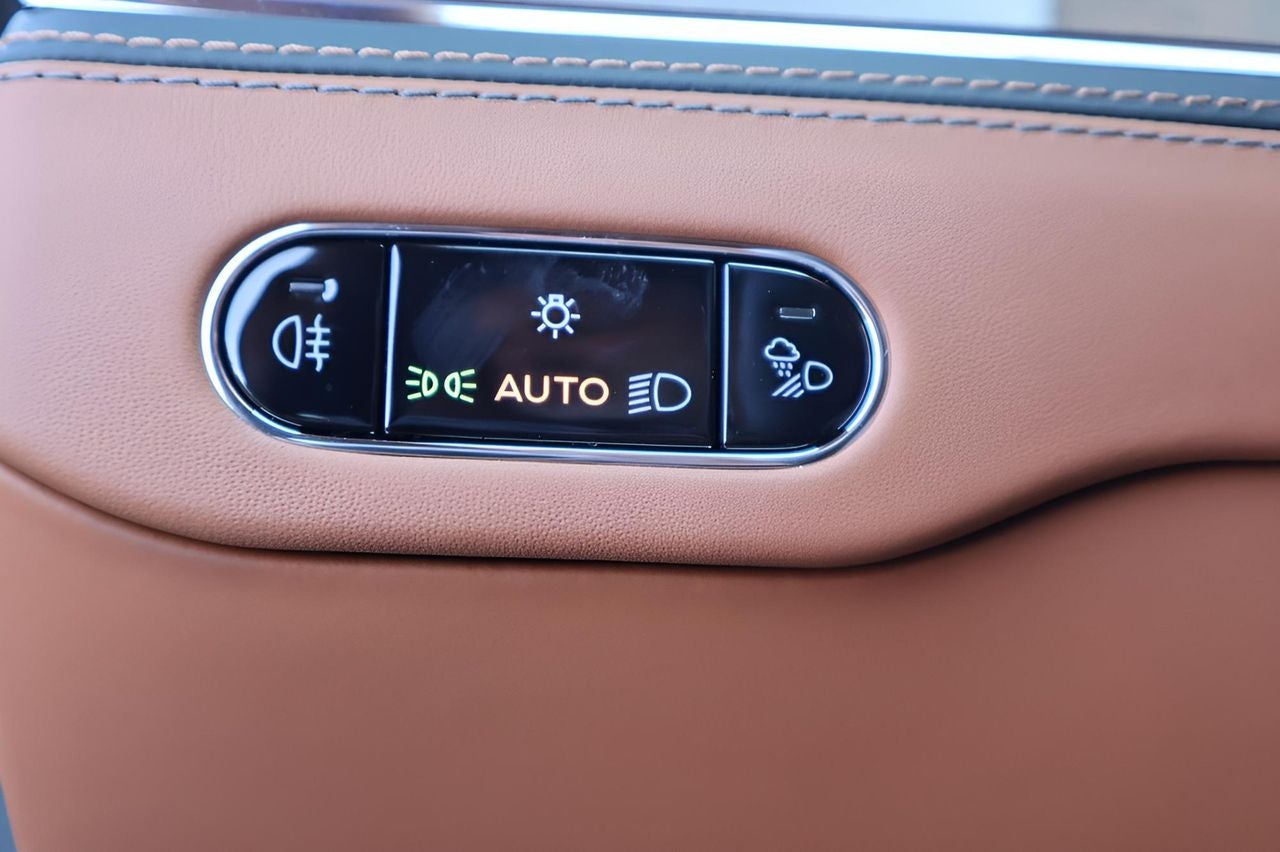 2026 Bentley Flying Spur Azure