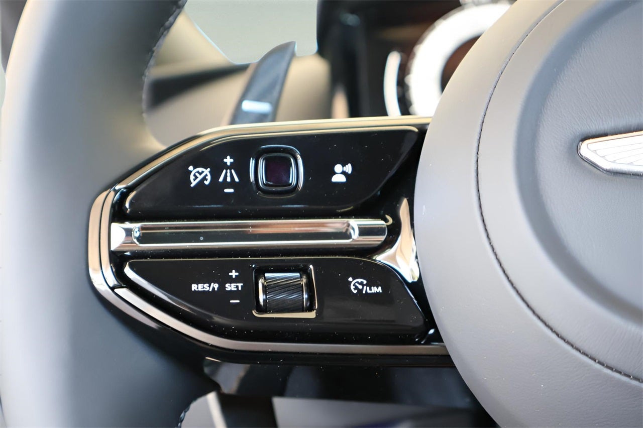 2026 Aston Martin DB12 Base